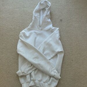 Gildan white sweatshirt